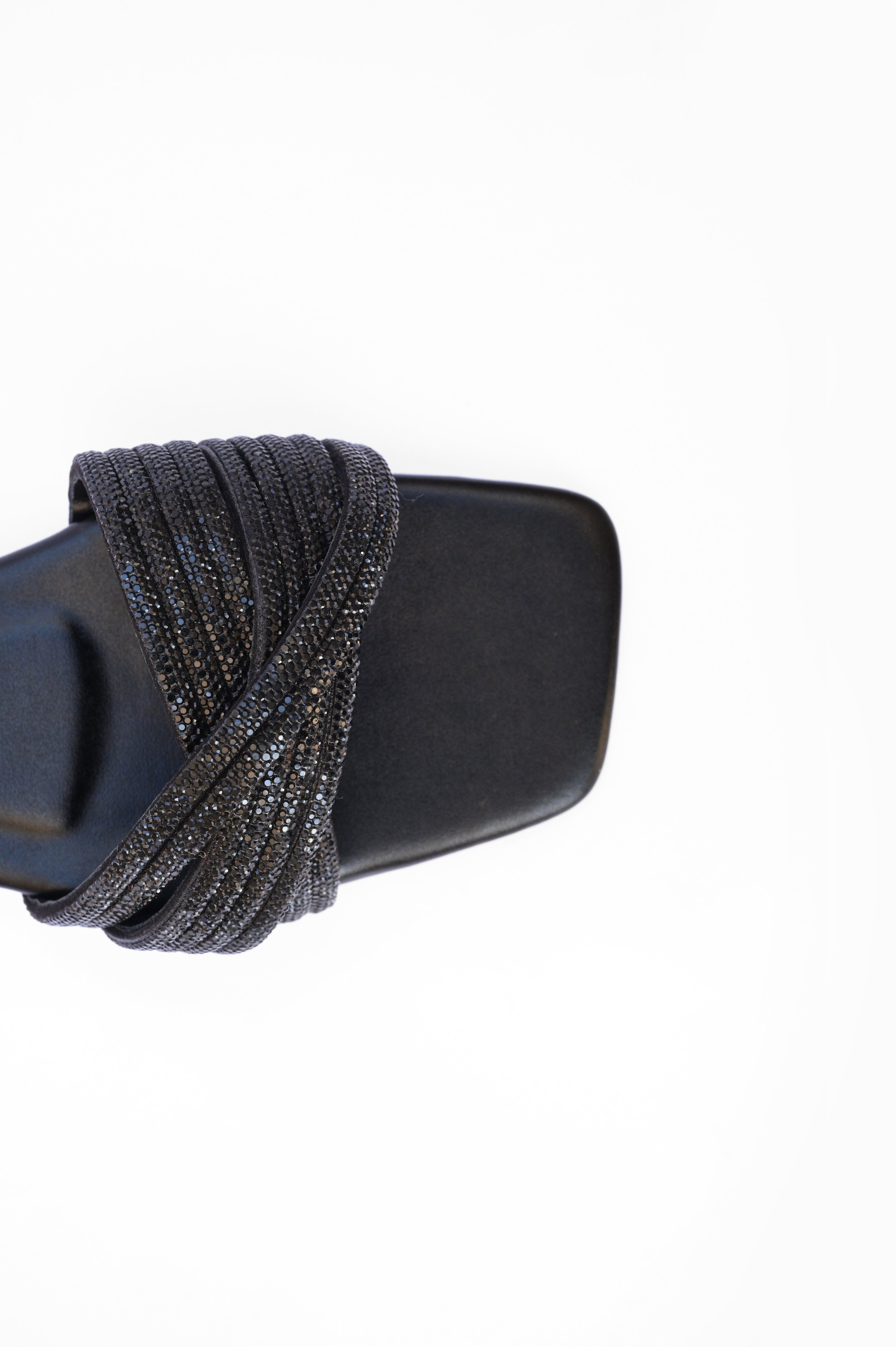 | ANZA Crystal Cascade | Flats | Anza | OneHub